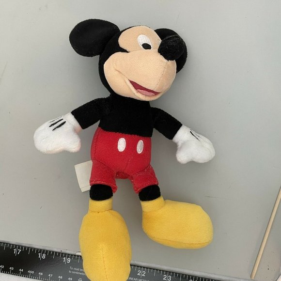 Mickey Mouse NASCAR Race Car Driver + Itty Bitty - Picture 5 of 12